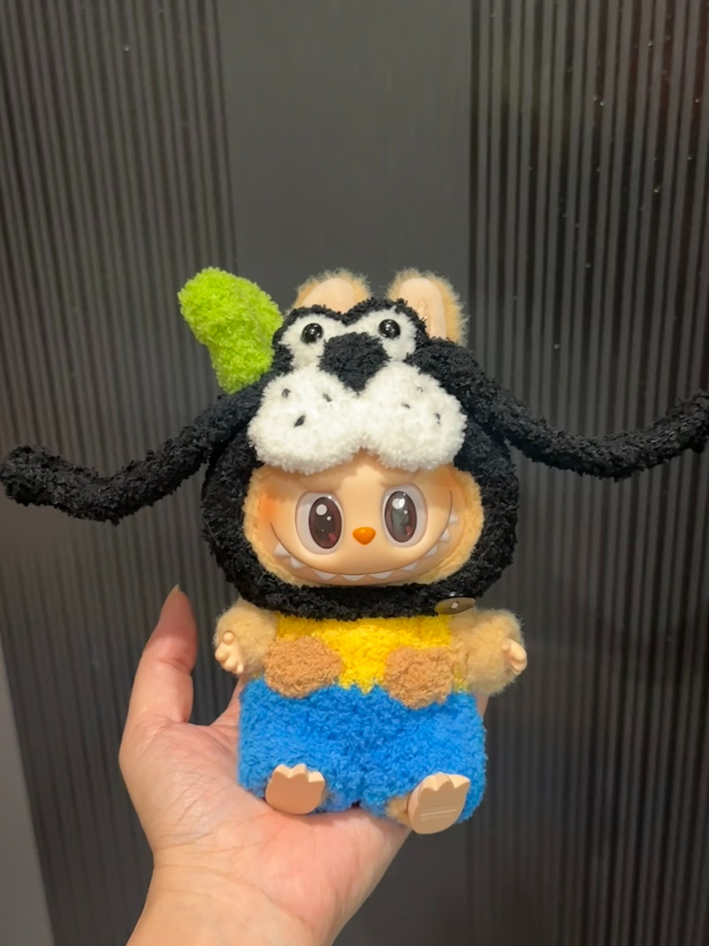 Whimsical LABUBU Monkey Outfit for Dolls – Vibrant, Plush, & Detailed Collectible Ensemble - Image 1