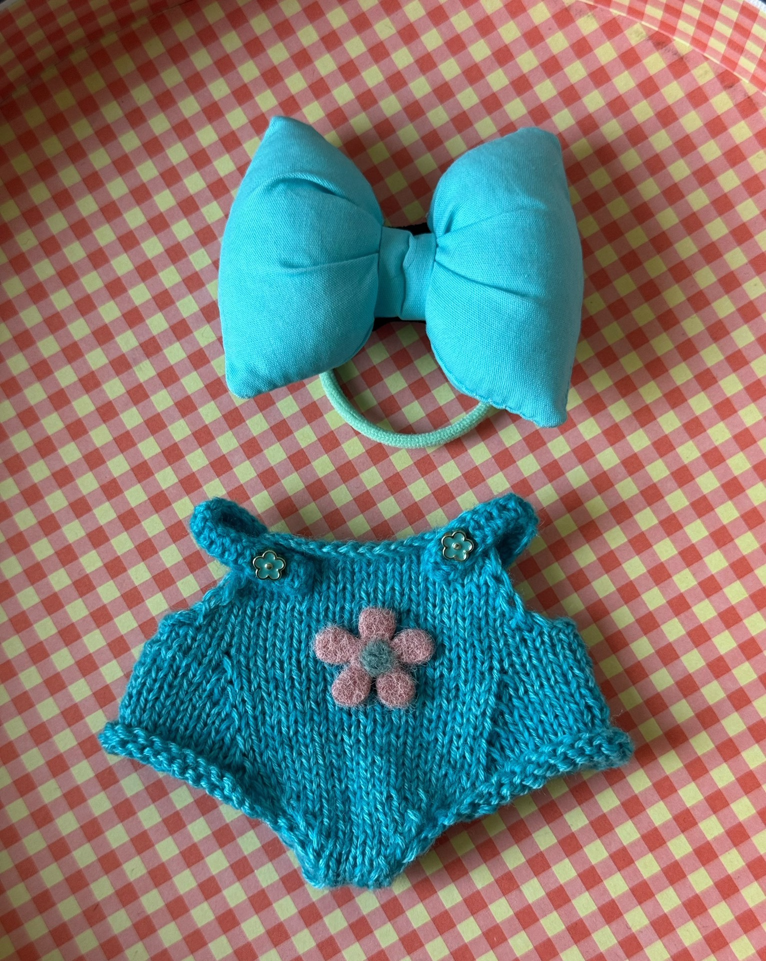 Handmade Knit Labubu Doll Outfit – Cozy Floral Dress with Adorable Bows, Artisan Crafted - Image 8