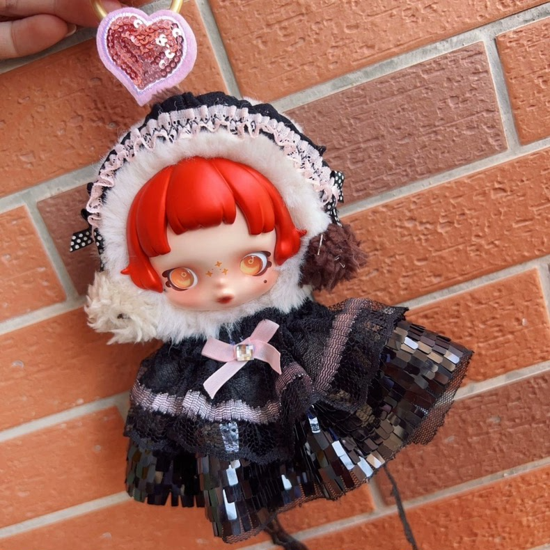 Luxe SkullPanda Doll Outfit: Gothic-Cute Lace & Faux Fur Collector’s Dream - Image 2