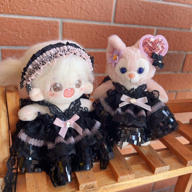 Luxe SkullPanda Doll Outfit: Gothic-Cute Lace & Faux Fur Collector’s Dream - Image 7