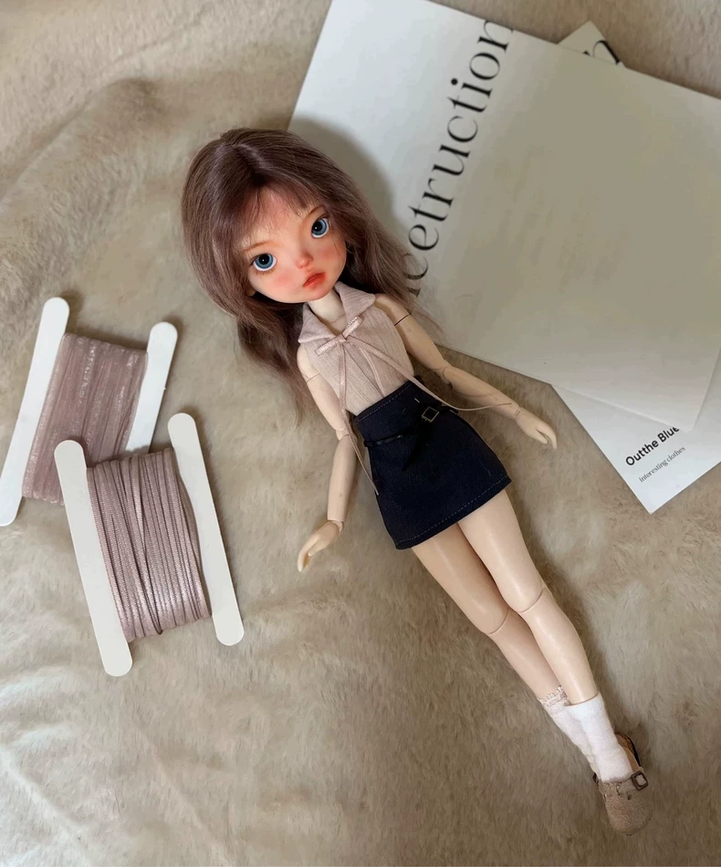 Handmade Blythe Secretary Outfit: Backless Top & Denim Skirt Set for OB22 OB24 Dolls - Image 4