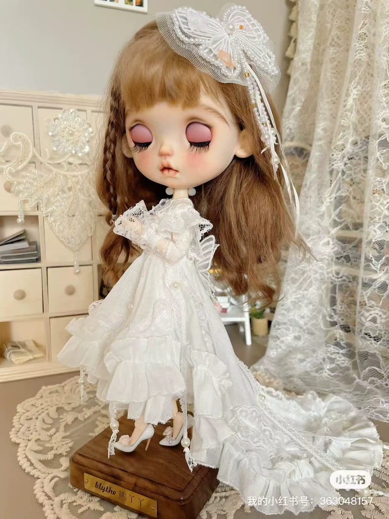 Elegant BLYTHE Doll Outfit with Lace Detailing & Detachable Headpiece – OB22/OB24 Fit - Image 1
