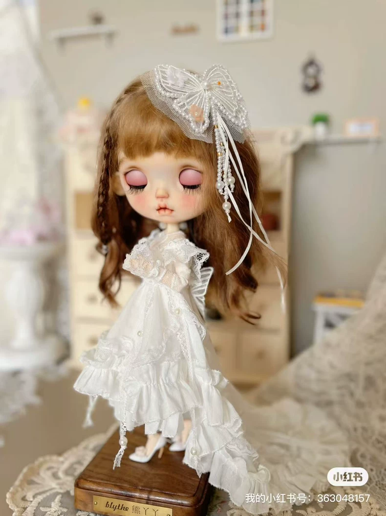 Elegant BLYTHE Doll Outfit with Lace Detailing & Detachable Headpiece – OB22/OB24 Fit - Image 2