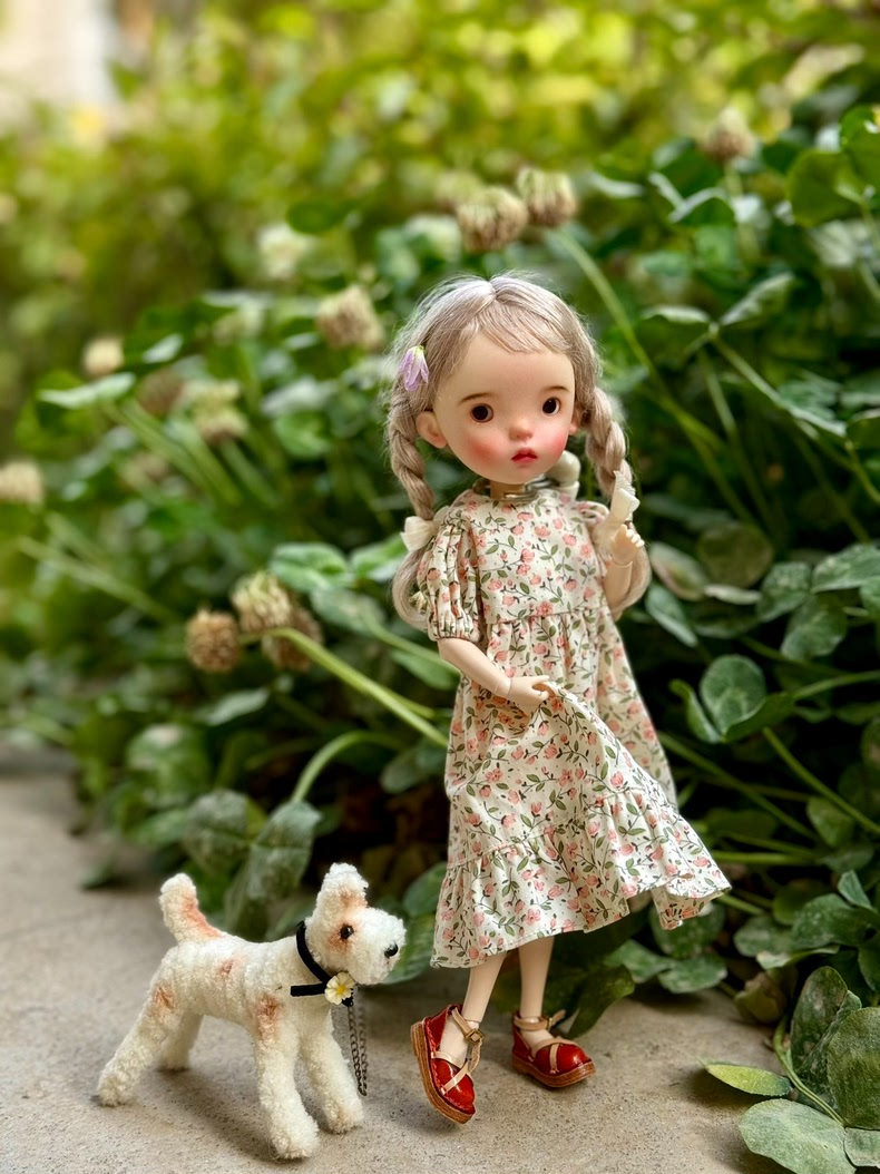Charming French-Inspired Blythe Doll Outfit – Floral Summer Dress & Apron Set | Premium Cotton, Elegant Details - Image 5