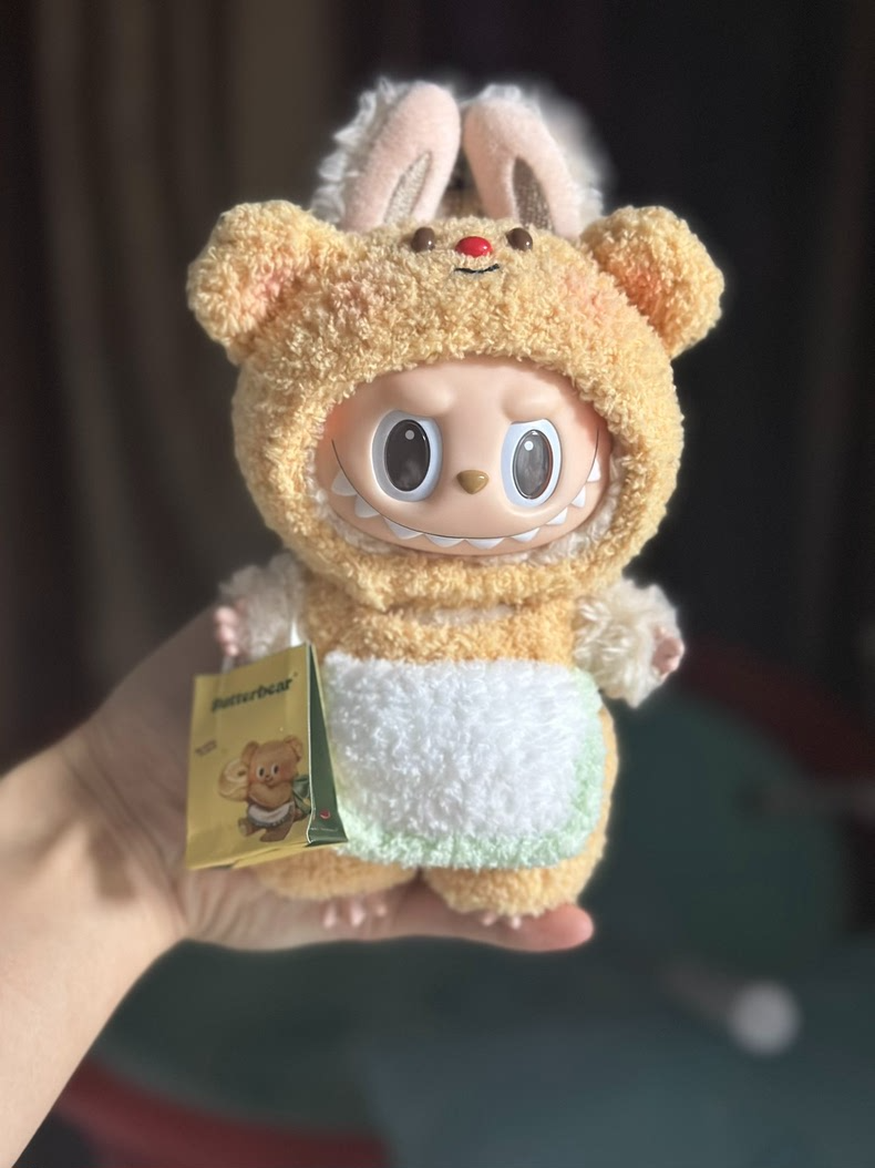 POPMART LABUBU Plush Outfit: Whimsical Heartfelt Macaron Ensemble for Collectors - Image 2