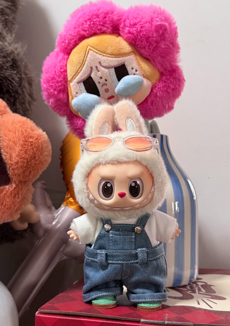 Stylish Denim & Sweater Outfit for Labubu Doll – Adorable Collectible with Bunny Ears & Sunglasses - Image 4