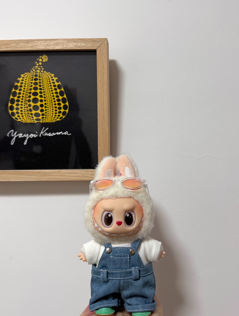 Stylish Denim & Sweater Outfit for Labubu Doll – Adorable Collectible with Bunny Ears & Sunglasses - Image 6