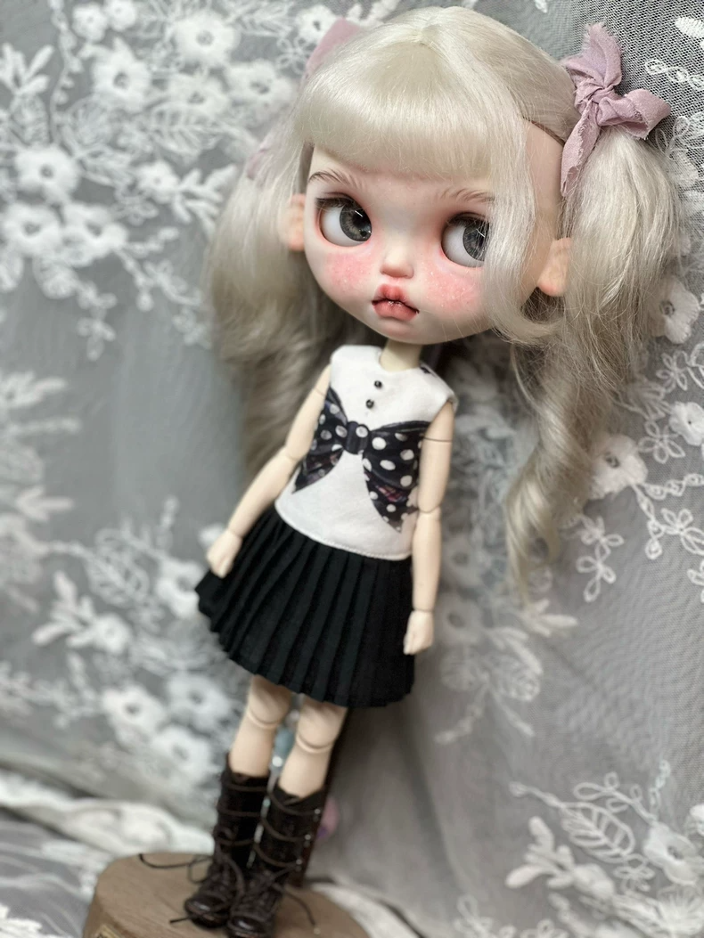 Elegant Blythe Doll Outfit: Polka Dot Bow Top & Pleated Skirt for ob24 & az Bodies - Image 4