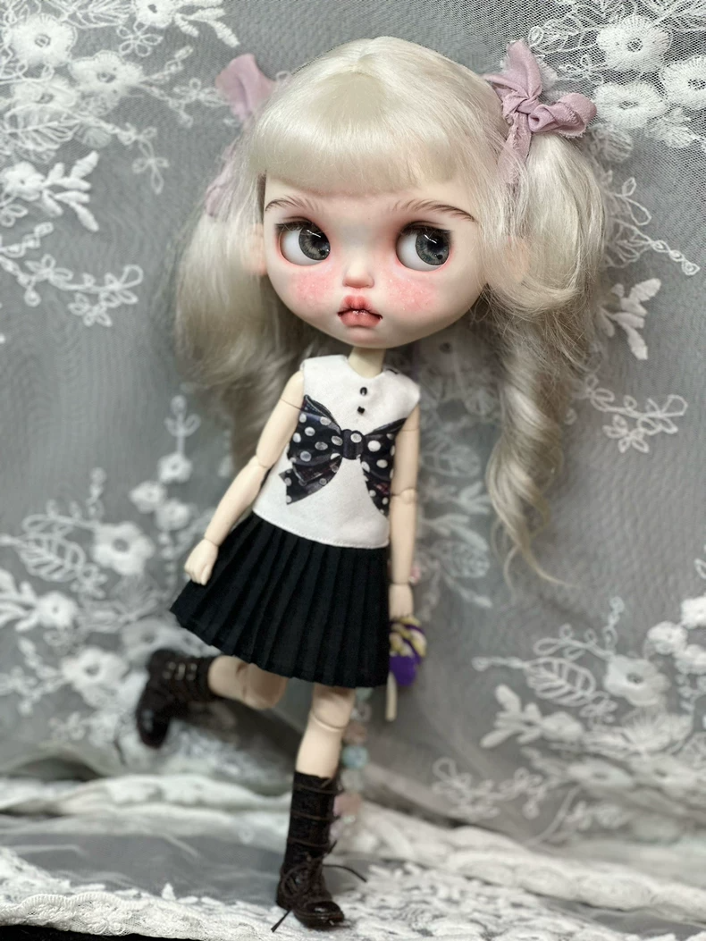 Elegant Blythe Doll Outfit: Polka Dot Bow Top & Pleated Skirt for ob24 & az Bodies - Image 7