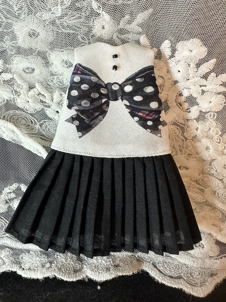 Elegant Blythe Doll Outfit: Polka Dot Bow Top & Pleated Skirt for ob24 & az Bodies - Image 8
