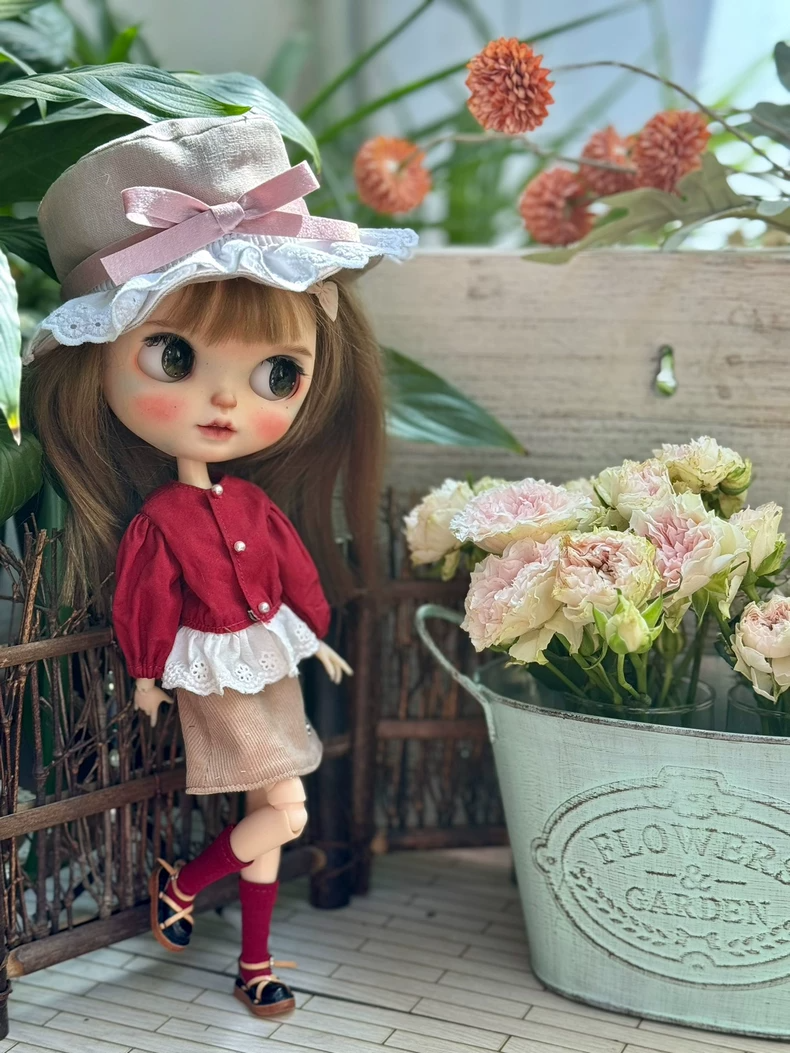 Vintage Chic Blythe Doll Outfit – French-Inspired Elegance with Lace & Corduroy - Image 2