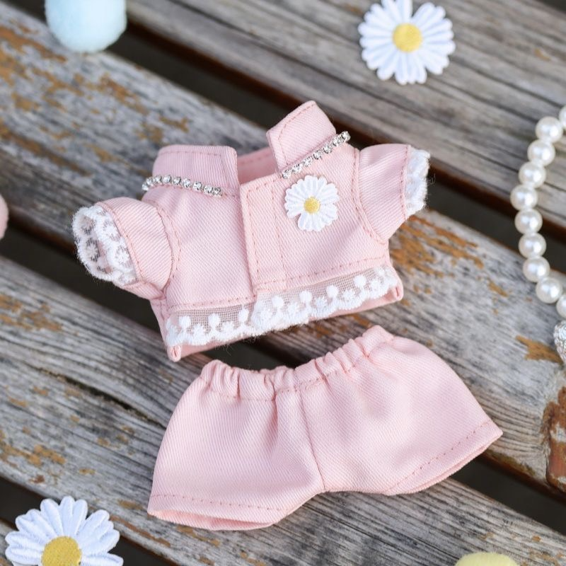 Royal Pink LABUBU Doll Outfit – Gemstone Crown & Elegant 17cm Doll Set - Image 4