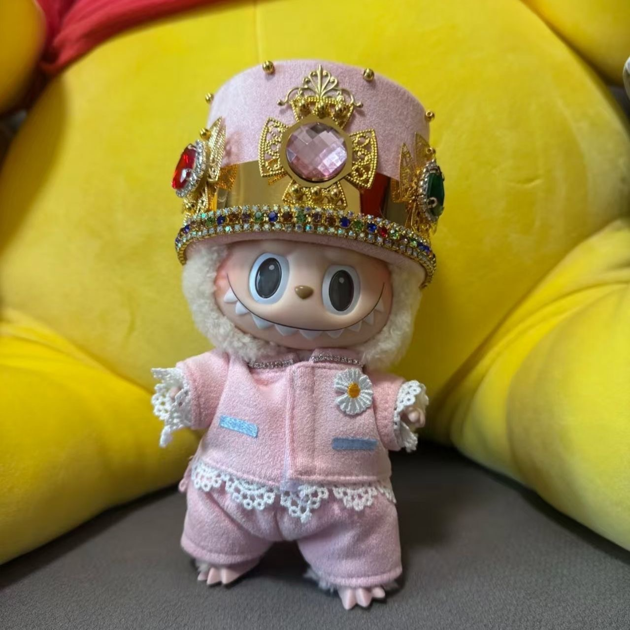 Royal Pink LABUBU Doll Outfit – Gemstone Crown & Elegant 17cm Doll Set - Image 5