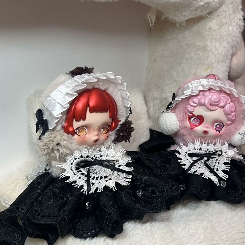 Elegant Skullpanda Doll Outfit: Lace & Plush Black & White Ensemble for 10-15cm Collectibles - Image 7