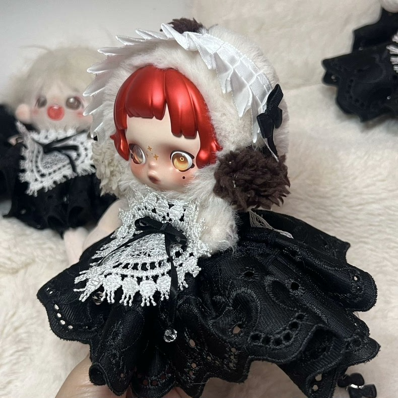 Elegant Skullpanda Doll Outfit: Lace & Plush Black & White Ensemble for 10-15cm Collectibles - Image 9