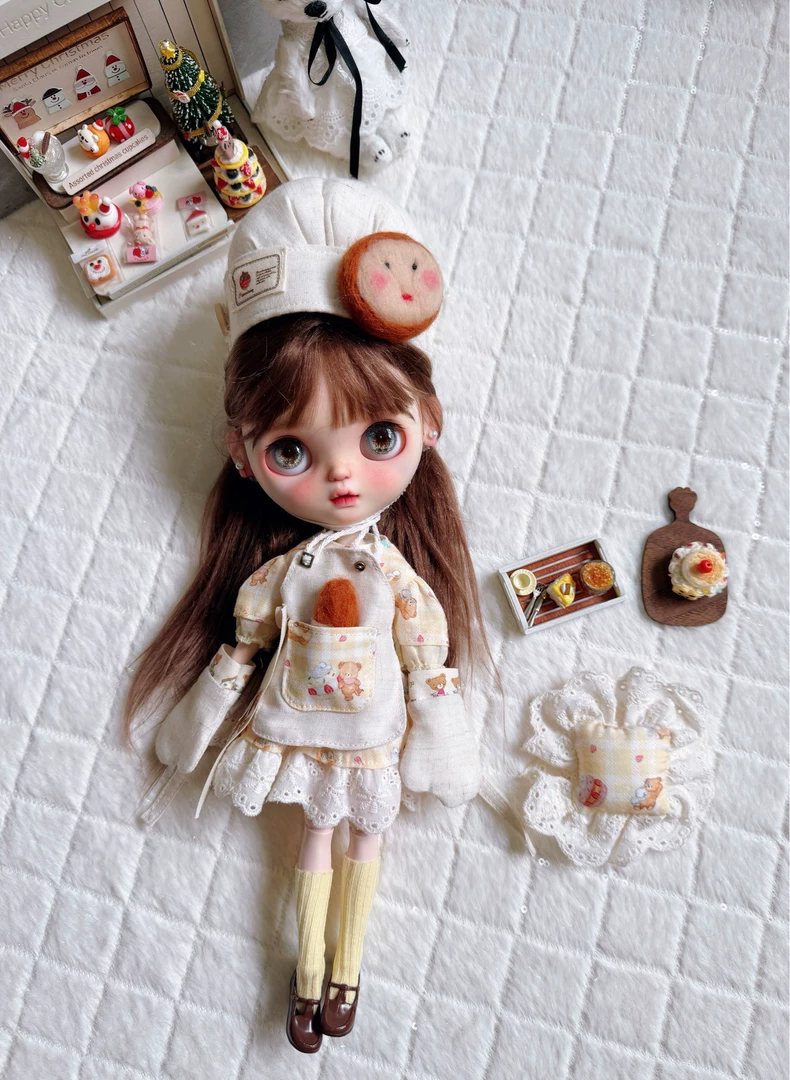 Charming Baker Outfit for Blythe Dolls – Complete Baking Ensemble with Adorable Accessories - Image 1