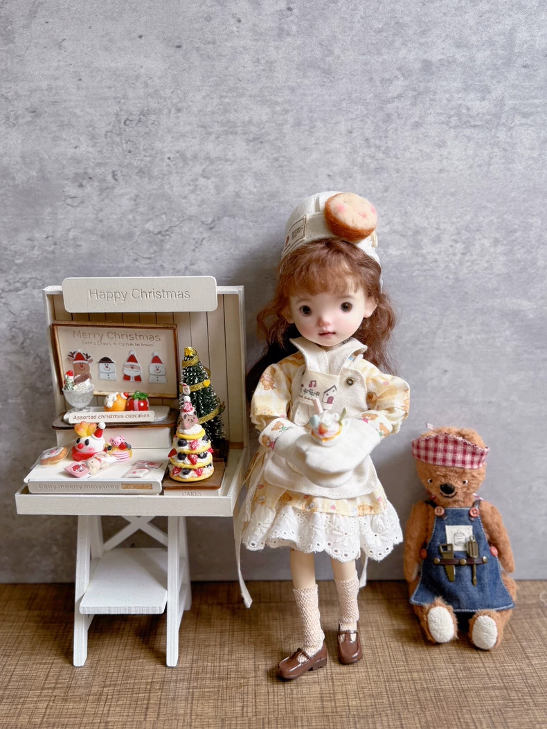 Charming Baker Outfit for Blythe Dolls – Complete Baking Ensemble with Adorable Accessories - Image 2