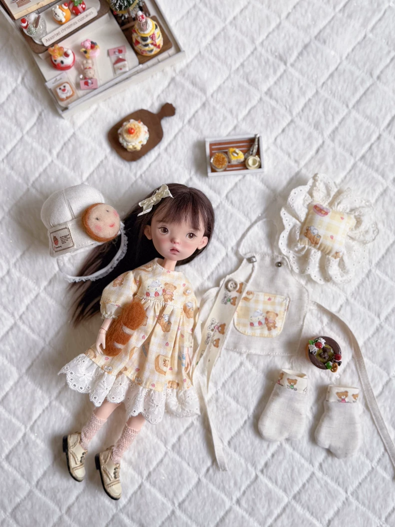 Charming Baker Outfit for Blythe Dolls – Complete Baking Ensemble with Adorable Accessories - Image 3