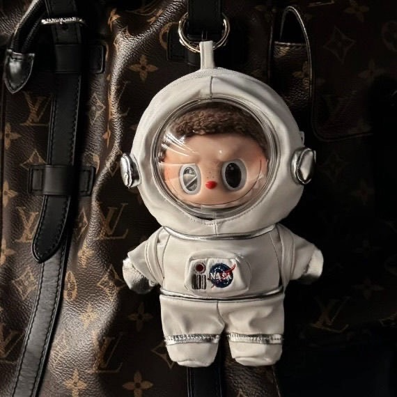 Labubu Astronaut Outfit for 17cm Figures – NASA-Inspired Spacesuit with Helmet, Perfect for Decoration & Gifting - Image 4