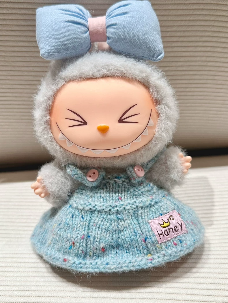 Handcrafted LABUBU Knitwear: Vibrant, Soft & Detailed Doll Outfits for Collectors - Image 3
