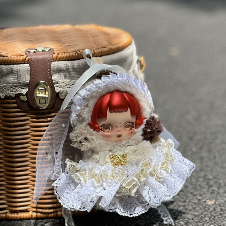 Whimsical Skullpanda Lace Dress & Veil Set – Elegant Golden Starry Doll Outfit for Collectors - Image 7