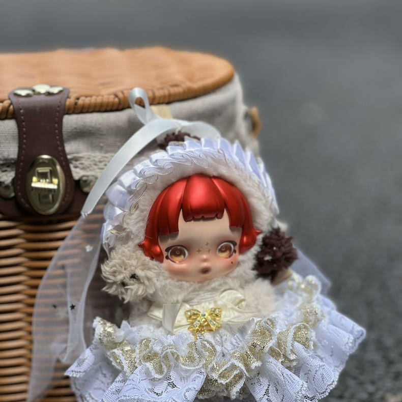 Whimsical Skullpanda Lace Dress & Veil Set – Elegant Golden Starry Doll Outfit for Collectors - Image 9