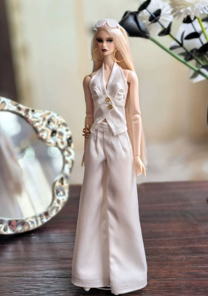 Vintage Elegance White Glossy Vinyl Outfit Set for Barbie, Meitong & BJD 1/6 Dolls - Image 5