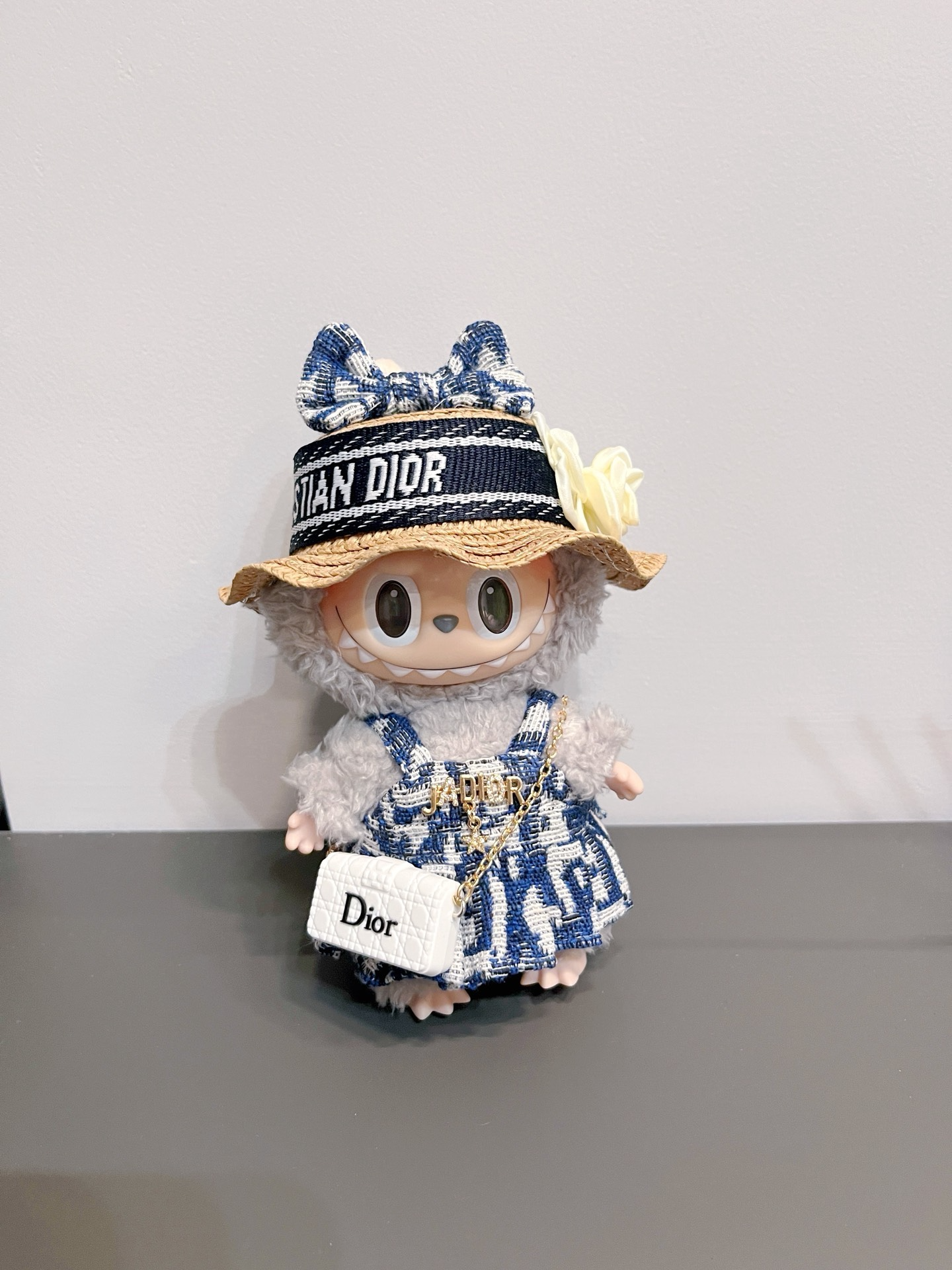 Chic LABUBU Doll Outfit: High-Fashion Blue & Gold Ensemble with Hat, Dress & Accessories - Image 3