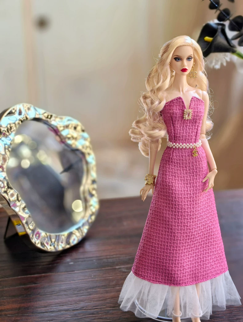 Luxe Pink Tweed Blythe Dress w/ Pearl Waistband & Jewelry Set - Image 3