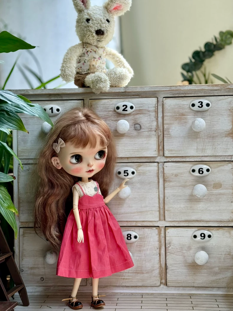 Vintage Blythe Doll Ensemble: Deep Pink Dress & Lace Top for OB24/OB22 – Elegant Collectible Outfit - Image 2