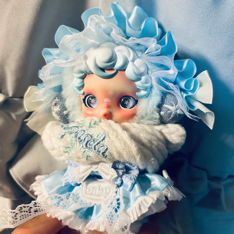Charming Skullpanda Doll Outfit: Elegant Headband & Stylish Skirt in Blue, Yellow & Pink | Perfect for Collectors - Image 4