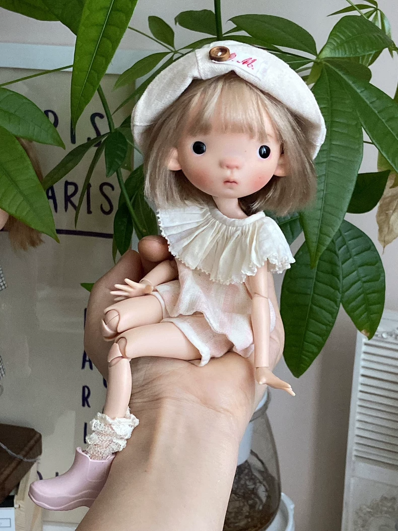 Vintage BLYTHE Doll Outfit Set - Adjustable Pastel Ruffled Dress with Lace Trim & Accessories - Image 4