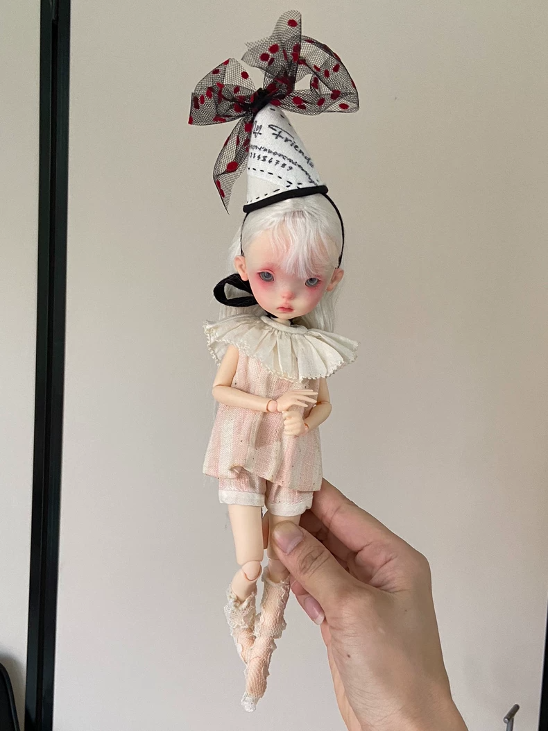 Vintage BLYTHE Doll Outfit Set - Adjustable Pastel Ruffled Dress with Lace Trim & Accessories - Image 6