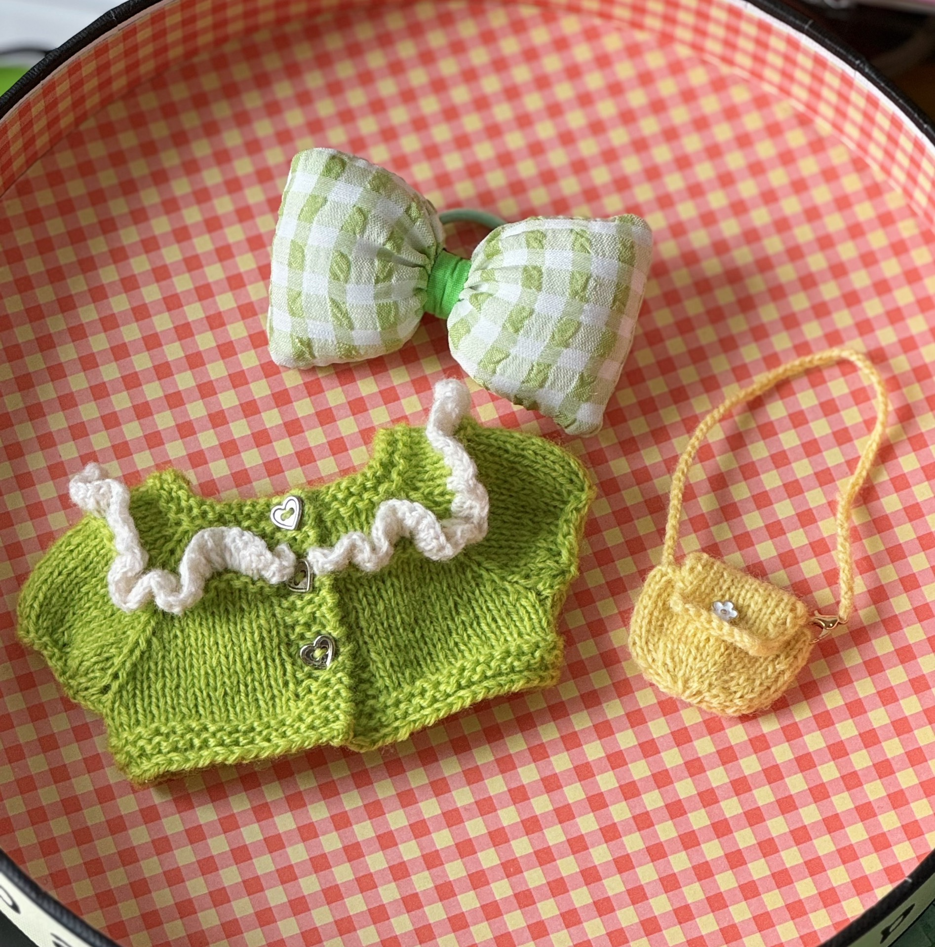 Handcrafted Labubu Doll Knitwear – Vibrant Outfits with Bows & Bags, Soft & Luxurious - Image 2