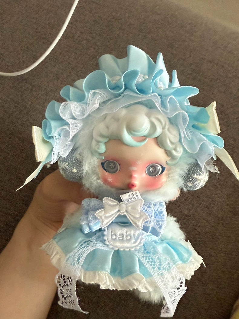 Whimsical Skullpanda Doll Outfit: Elegant Lace Dress with Bows & Pastel Hues for Collectors - Image 6