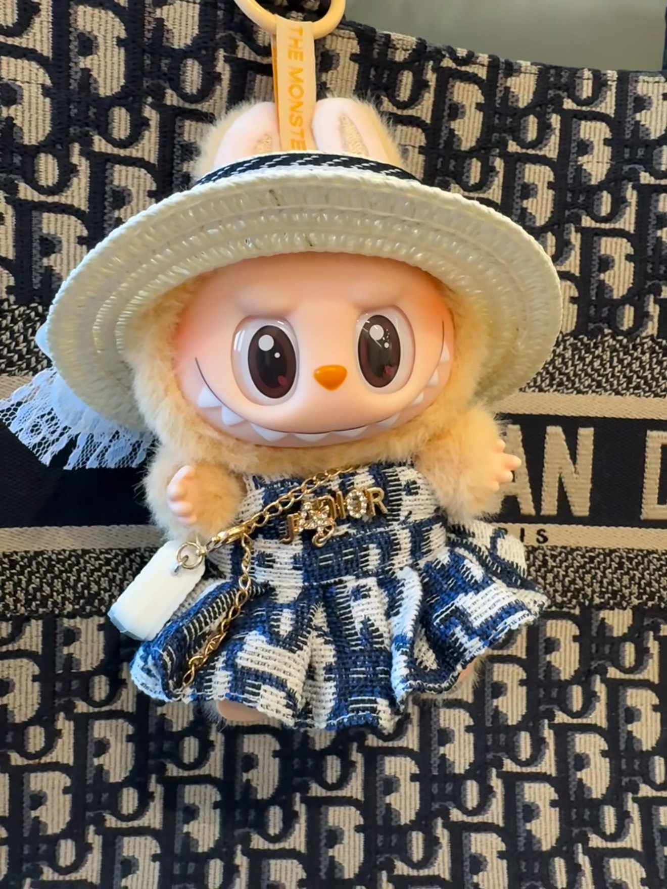 Luxury Dior-Inspired LABUBU Doll Outfit Set – Hat, Bag & Dress for 1st & 2nd Gen Dolls - Image 1