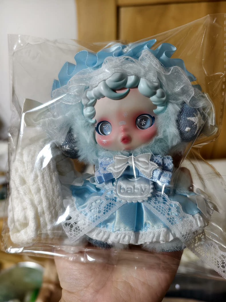 Enchanted Winter Lace Doll Outfit – Whimsical Pastel Skullpanda Fashion for Collectors - Image 1
