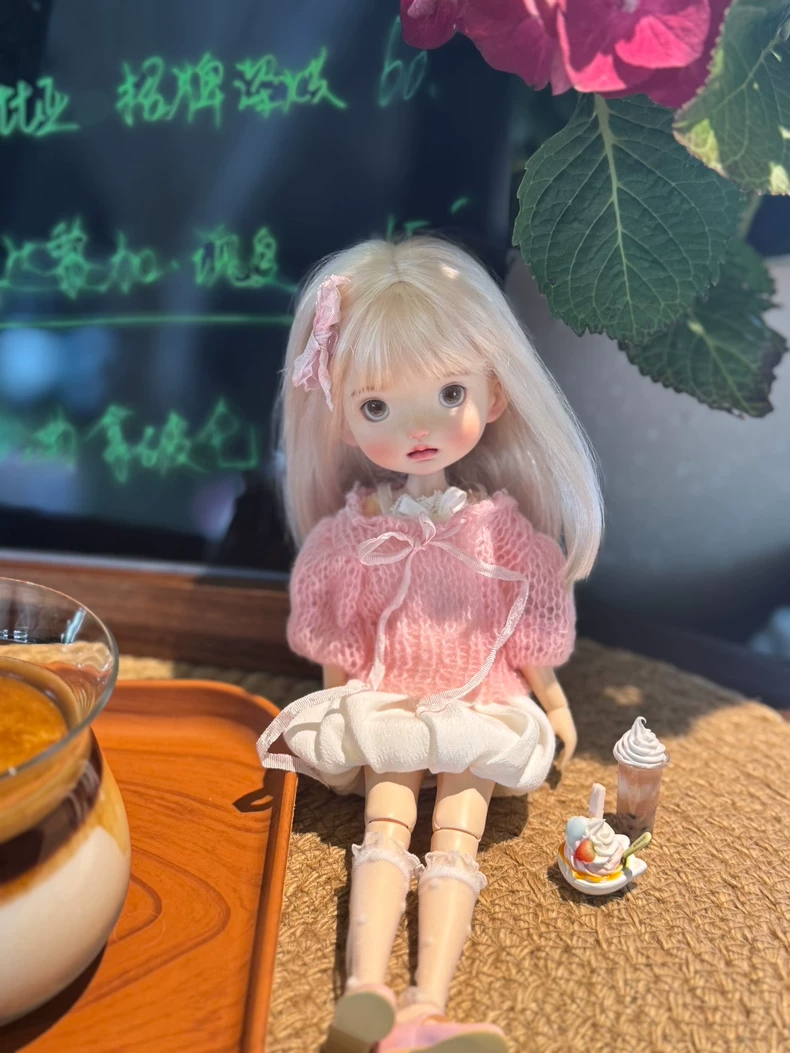 Elegant Blythe Doll Outfit: White Floral Skirt & Lace Socks for OB22/OB24 | BJD Fashion - Image 4