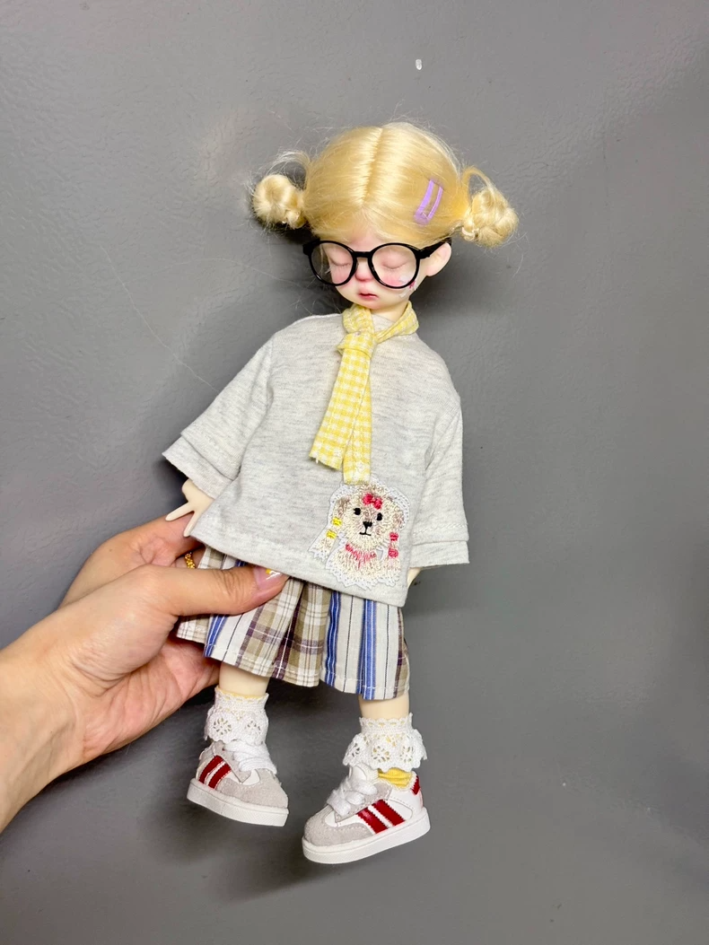 Handcrafted Blythe Doll Outfit: Cozy T-Shirt & Plaid Skirt Set w/ Scarf & Sneakers for Chibi Akagi - Image 4