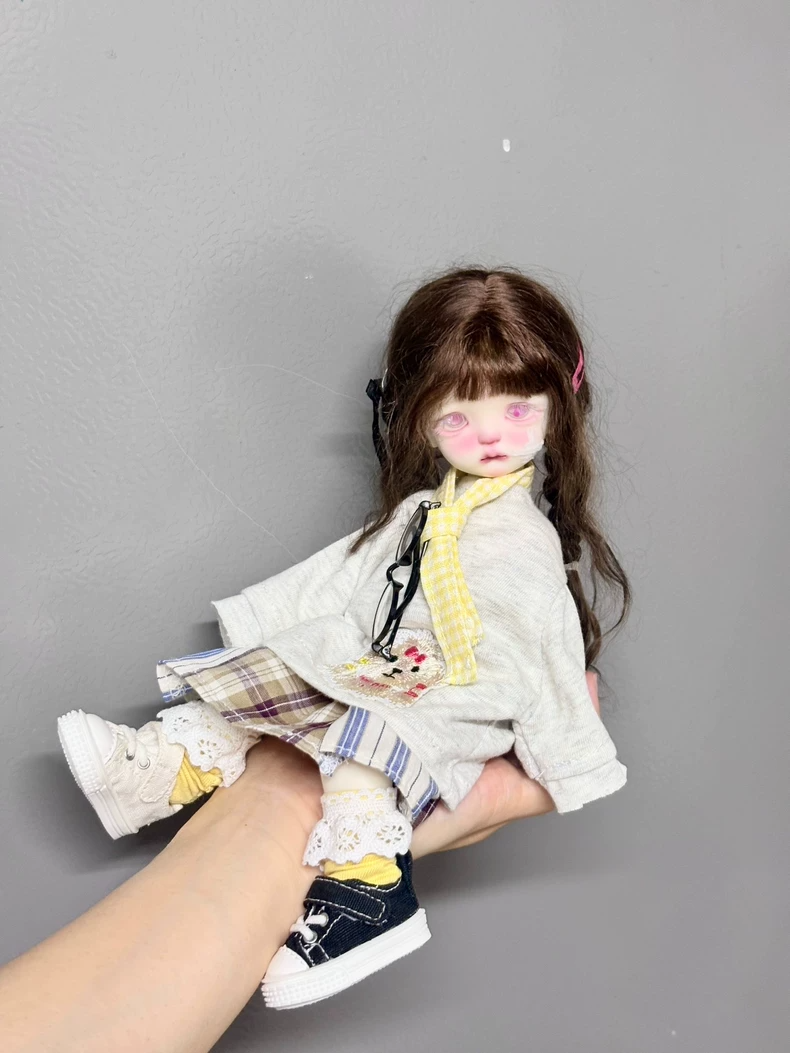Handcrafted Blythe Doll Outfit: Cozy T-Shirt & Plaid Skirt Set w/ Scarf & Sneakers for Chibi Akagi - Image 7