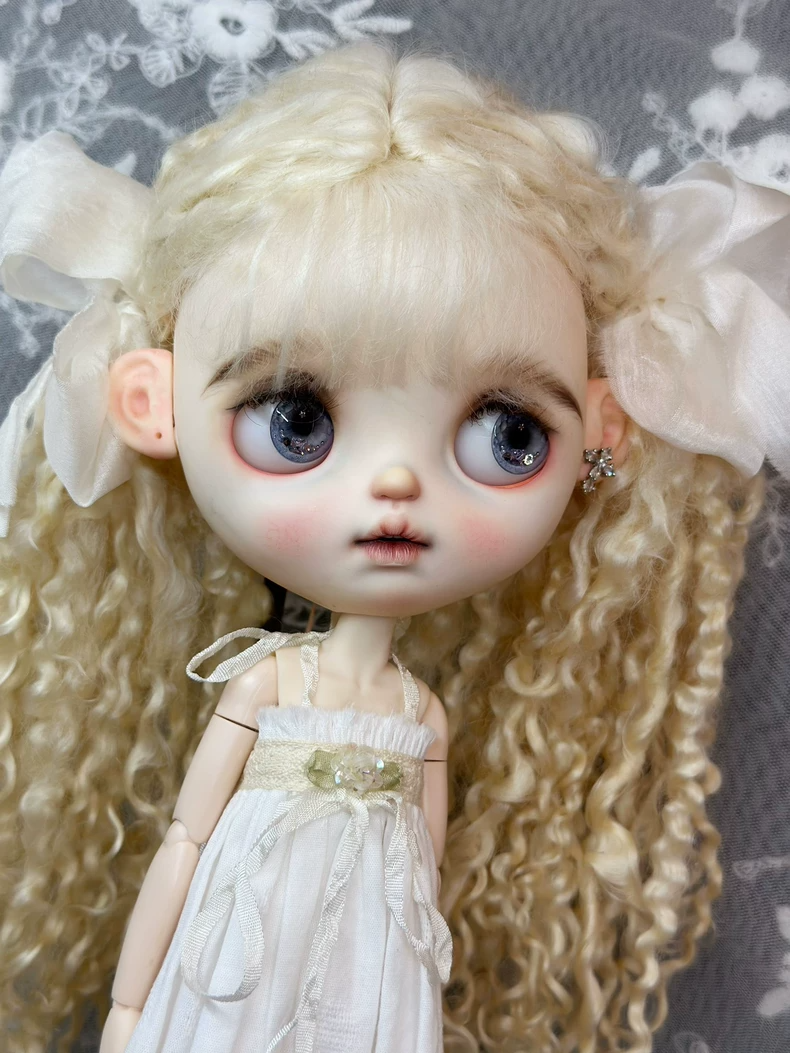 Exquisite Blythe Doll Dresses: Elegant Long Skirts & Strapless Gowns for ob24 – Handcrafted Luxury - Image 2