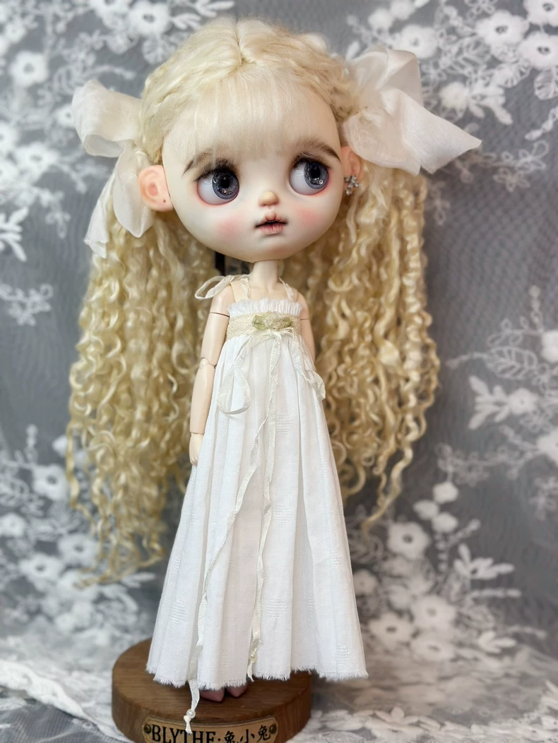 Exquisite Blythe Doll Dresses: Elegant Long Skirts & Strapless Gowns for ob24 – Handcrafted Luxury - Image 3