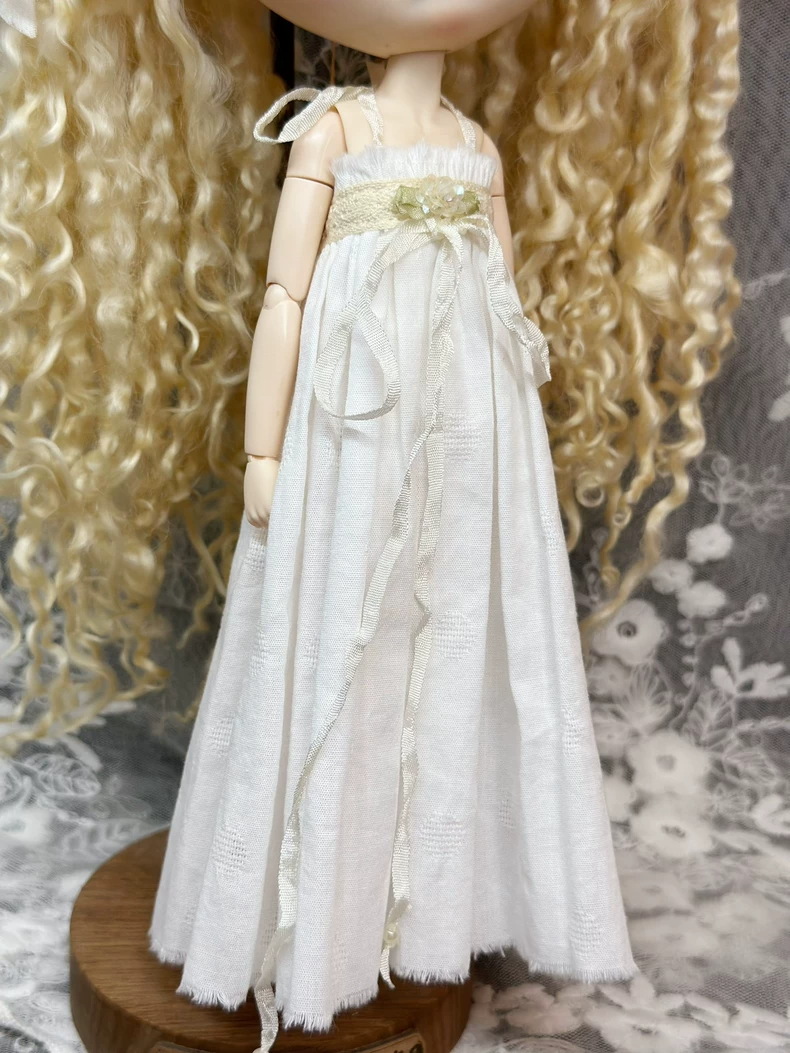 Exquisite Blythe Doll Dresses: Elegant Long Skirts & Strapless Gowns for ob24 – Handcrafted Luxury - Image 6