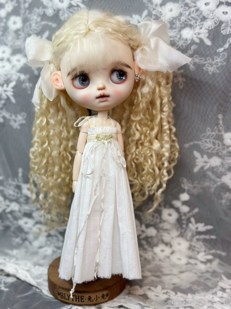 Exquisite Blythe Doll Dresses: Elegant Long Skirts & Strapless Gowns for ob24 – Handcrafted Luxury - Image 7
