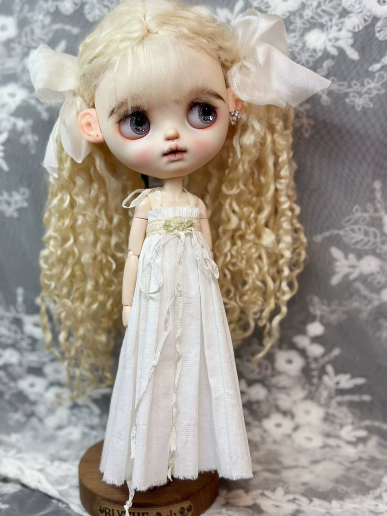 Exquisite Blythe Doll Dresses: Elegant Long Skirts & Strapless Gowns for ob24 – Handcrafted Luxury - Image 9