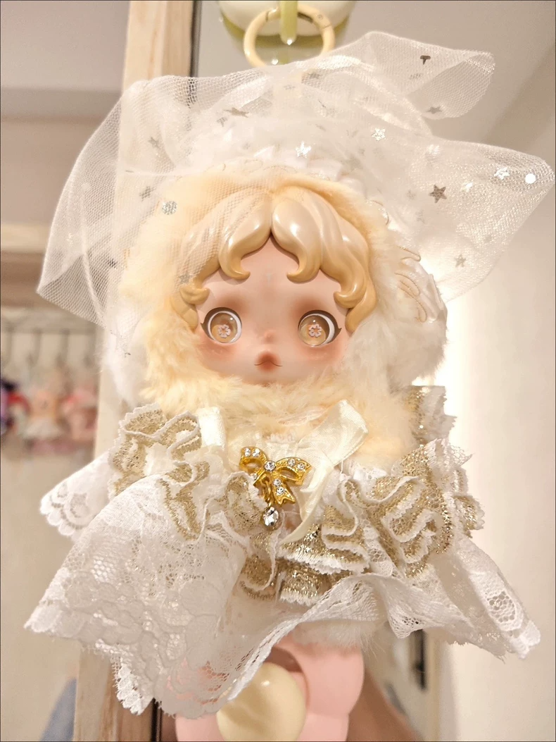 Luxurious Skullpanda Doll Outfit: Elegant White & Gold Ensemble with Adjustable Headband & Layered Skirt - Image 1