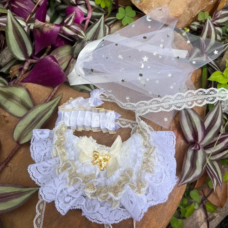 Luxurious Skullpanda Doll Outfit: Elegant White & Gold Ensemble with Adjustable Headband & Layered Skirt - Image 5