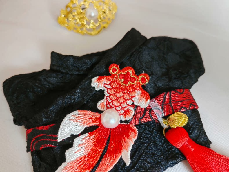 Handcrafted LABUBU Doll Outfit: Traditional Chinese 'Good Fortune Carp' Robe & Crown for 17cm Male Dolls - Image 5