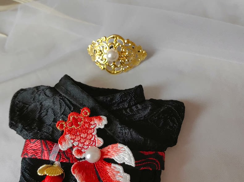 Handcrafted LABUBU Doll Outfit: Traditional Chinese 'Good Fortune Carp' Robe & Crown for 17cm Male Dolls - Image 6