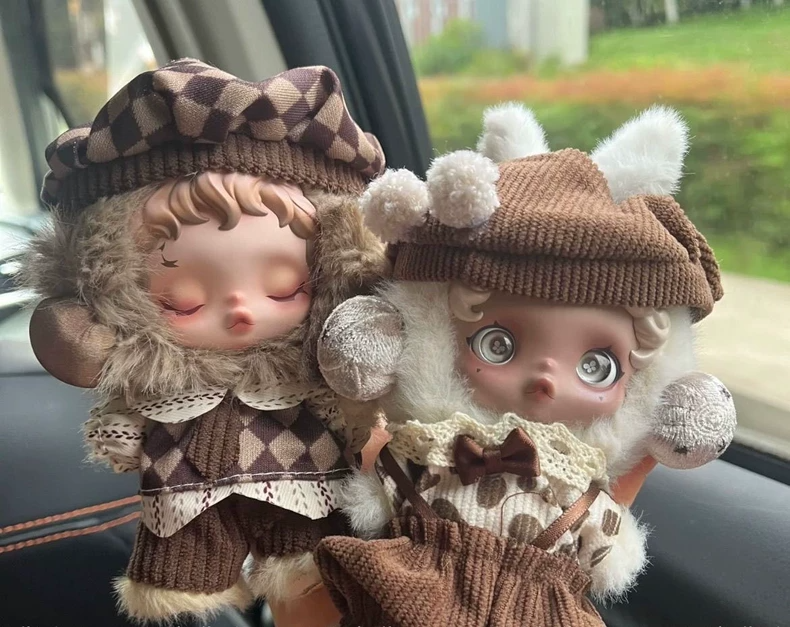 Charming Skullpanda Doll Outfit: Cozy Beret, Scarf & Dress for Collectors – Elegant & Durable Design - Image 2